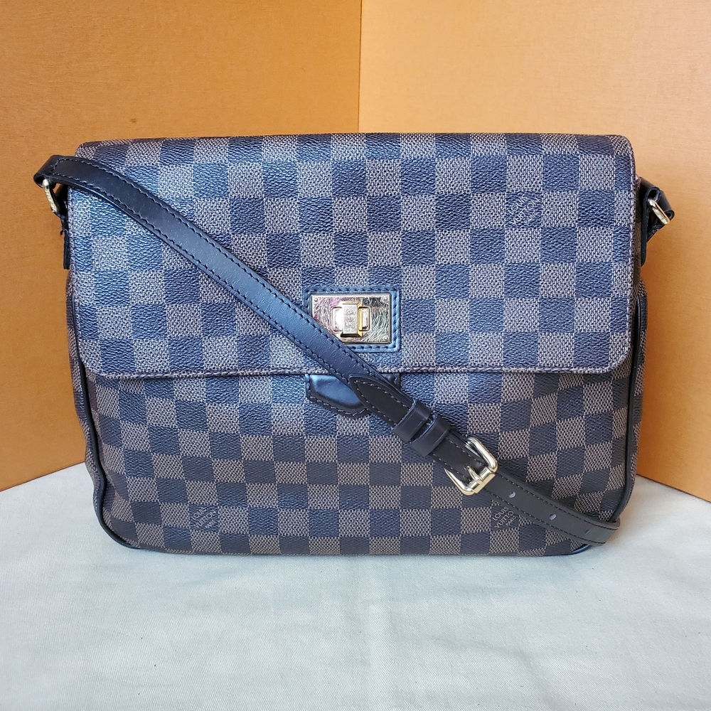 Louis Vuitton Roseberry Besace Crossbody Bag
